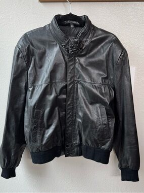 Men's Vintage Saddlery Black Genuine Leather Bomber Jacket